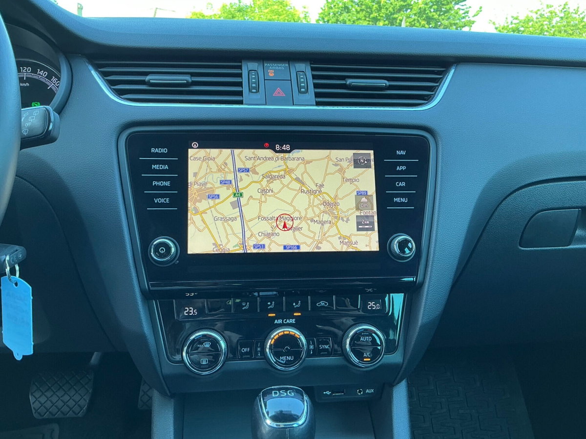 Skoda Octavia Station Wagon 1.6 TDI CR 115 CV DSG Wagon Style (14)