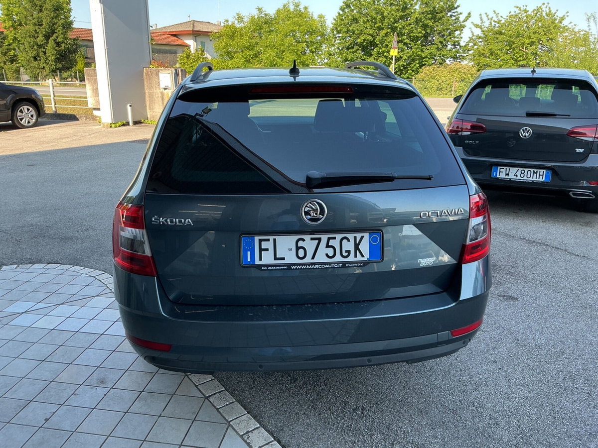 Skoda Octavia Station Wagon 1.6 TDI CR 115 CV DSG Wagon Style (5)
