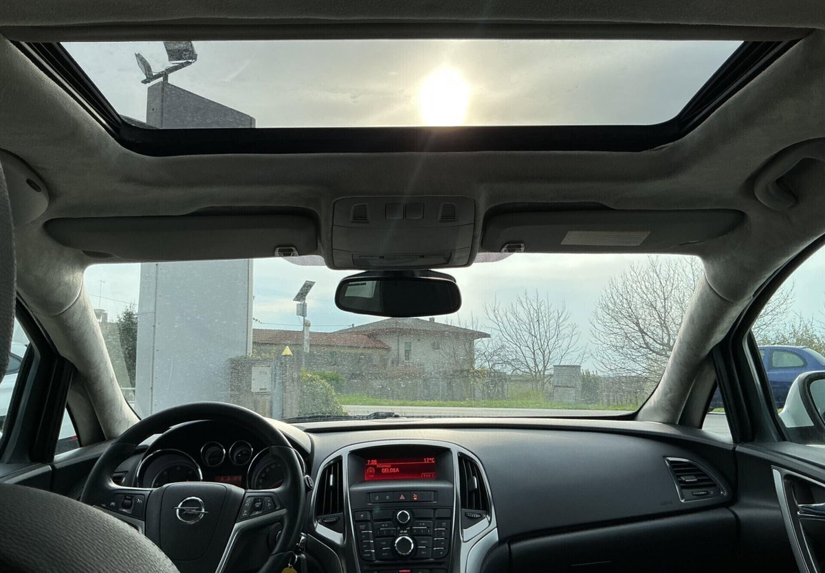Opel Astra 1.7 CDTI 125CV 5 porte Cosmo (13)
