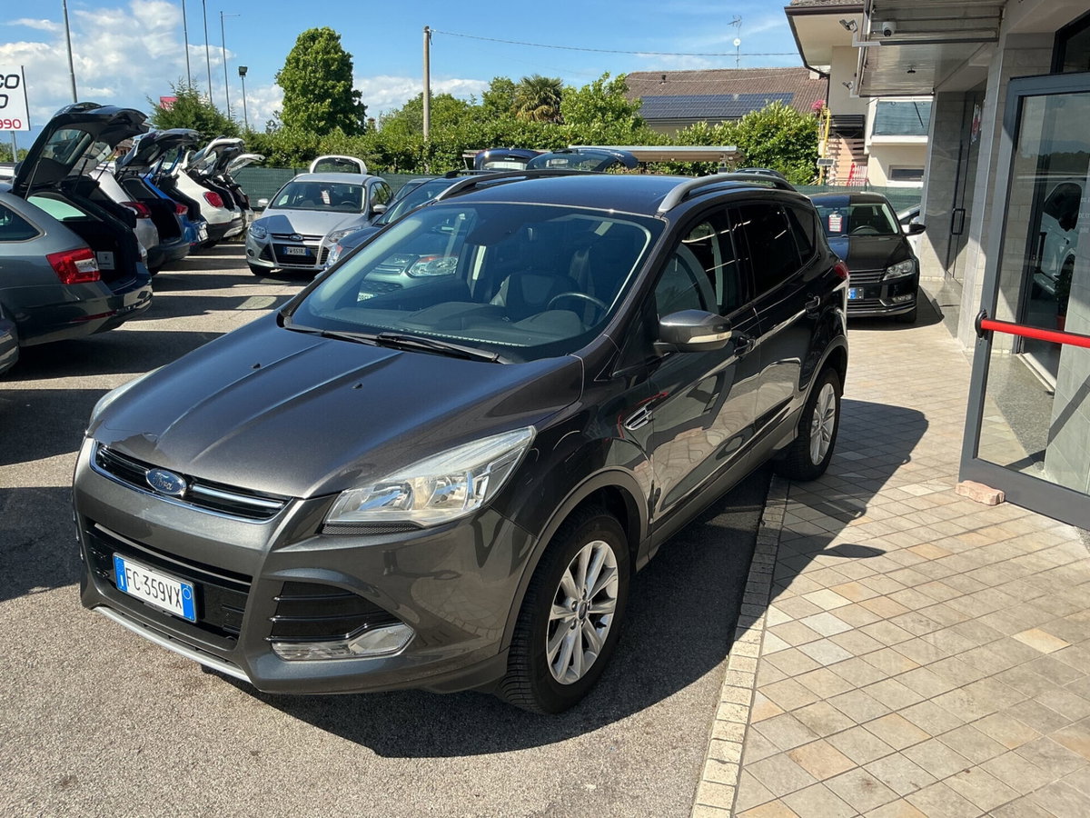 Ford Kuga 2.0 TDCI 150 CV S&S 4WD Titanium X (3)