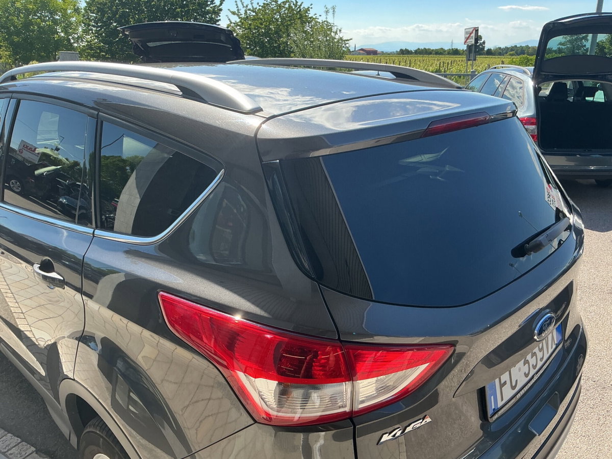 Ford Kuga 2.0 TDCI 150 CV S&S 4WD Titanium X (7)