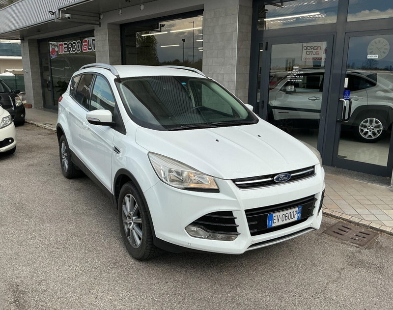 Ford Kuga 2.0 TDCI 140 CV 4WD Titanium