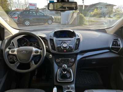 Ford Kuga 2.0 TDCI 140 CV 4WD Titanium (19)