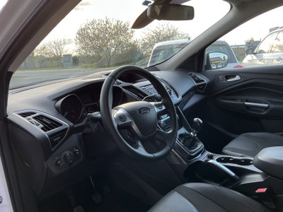 Ford Kuga 2.0 TDCI 140 CV 4WD Titanium (8)