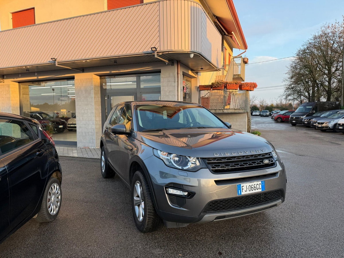 Land Rover Discovery Sport 2.0 TD4 150 CV HSE Luxury (3)