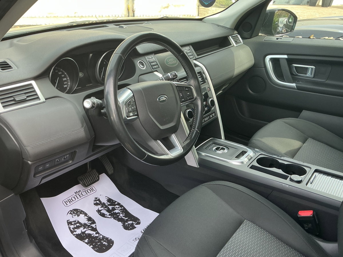 Land Rover Discovery Sport 2.0 TD4 150 CV HSE Luxury (9)