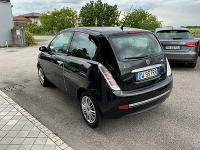 Lancia Ypsilon 1.4 Argento Ecochic GPL (4)