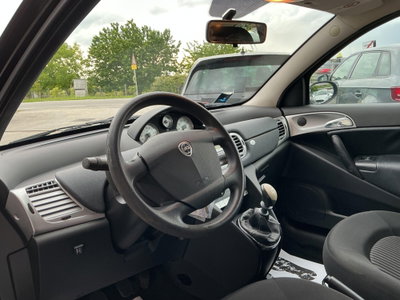 Lancia Ypsilon 1.4 Argento Ecochic GPL (7)