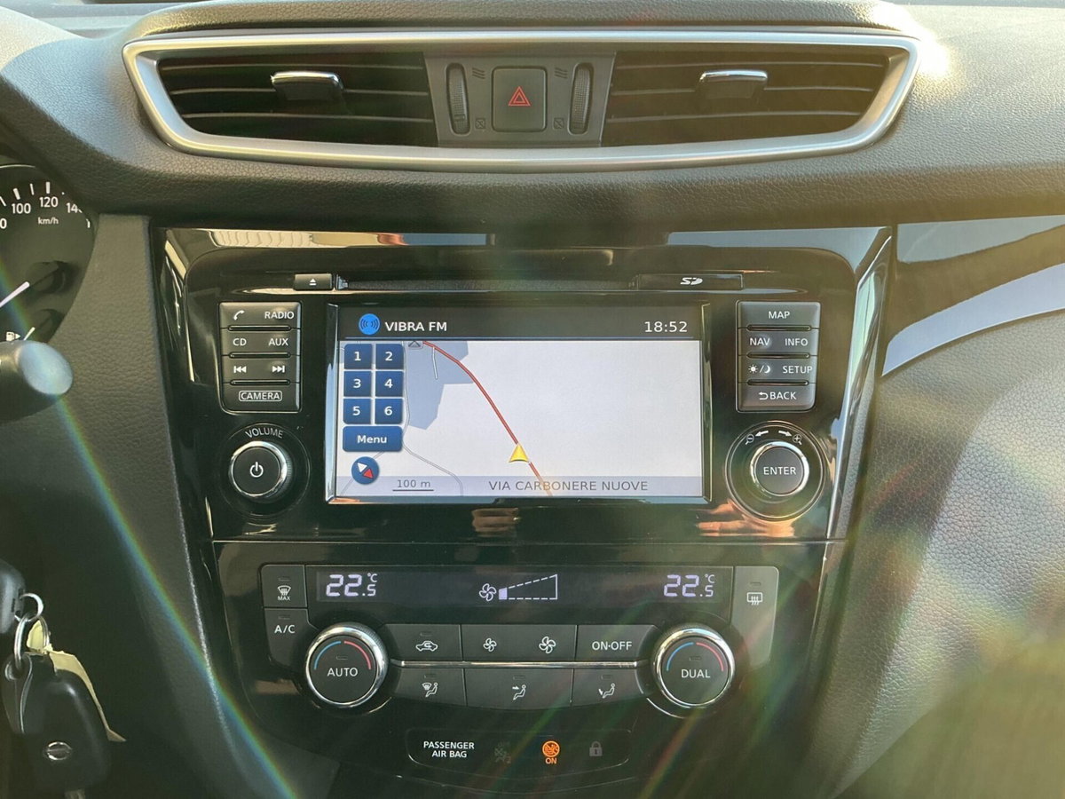 Nissan Qashqai 1.5 dCi Tekna (13)