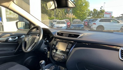 Nissan Qashqai 1.5 dCi Tekna (17)