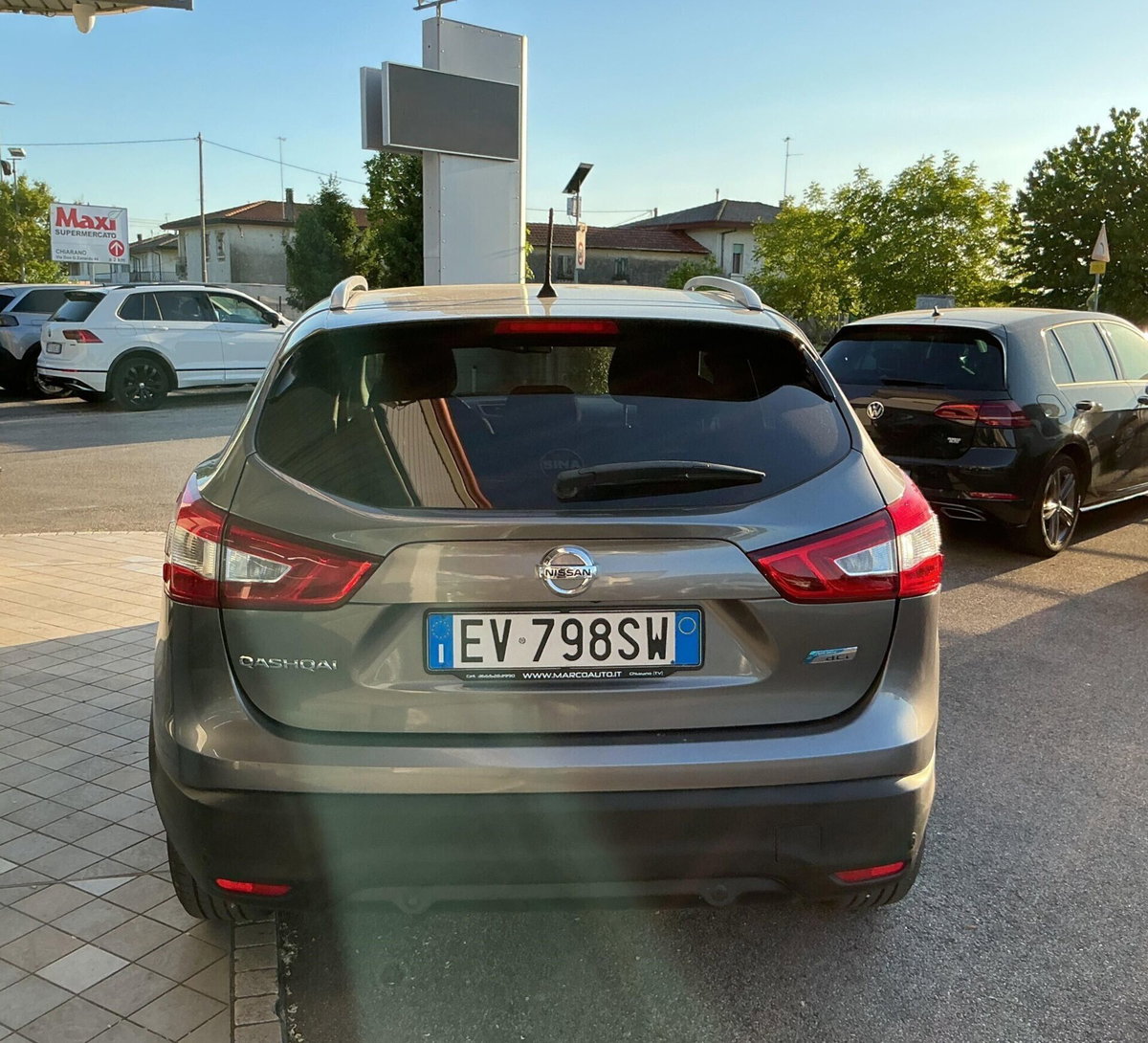 Nissan Qashqai 1.5 dCi Tekna (6)
