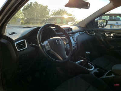 Nissan Qashqai 1.5 dCi Tekna (9)