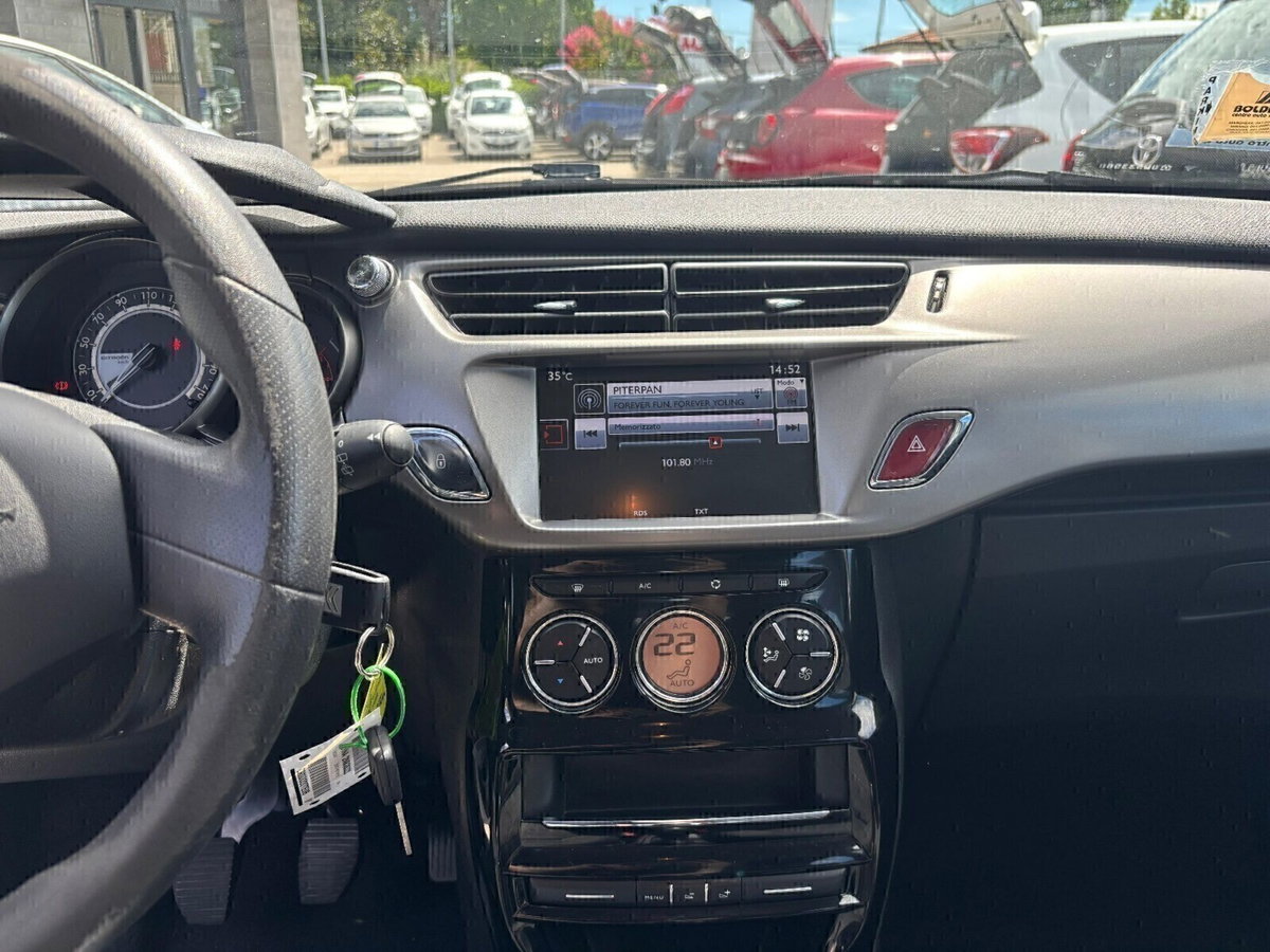 Citroen C3 BlueHDi 75 Exclusive (11)