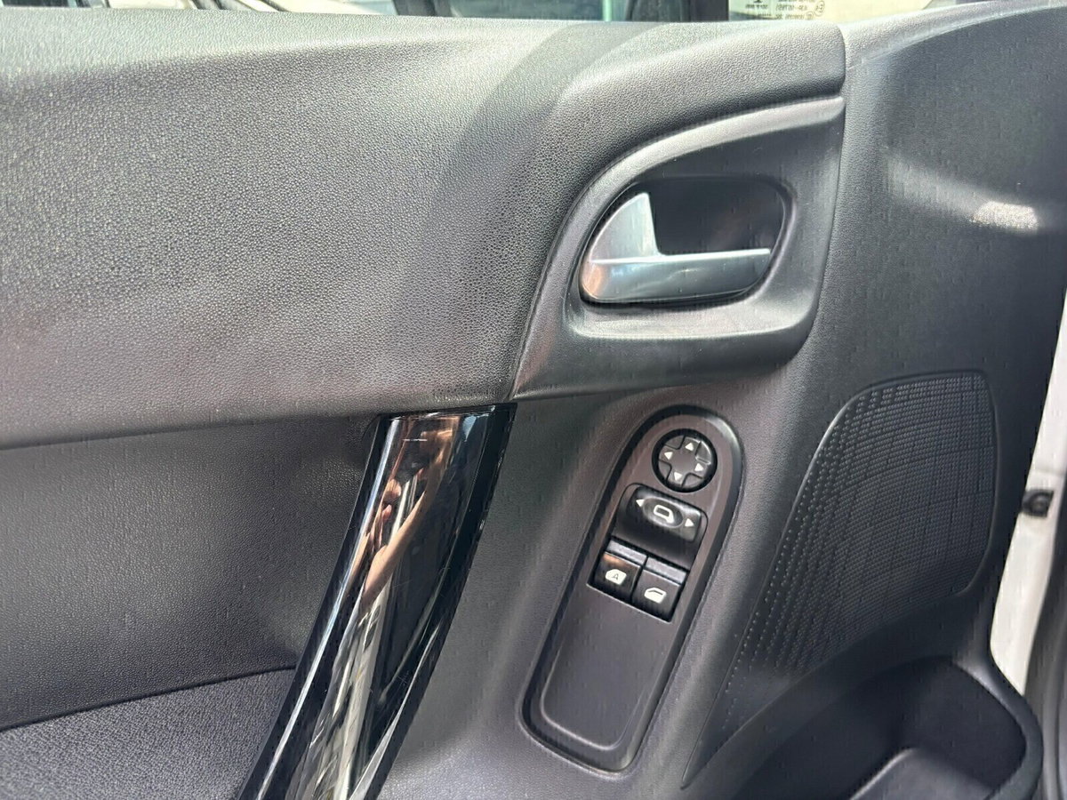 Citroen C3 BlueHDi 75 Exclusive (8)