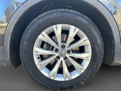 Volkswagen Tiguan 1.6 TDI SCR Business BlueMotion Technology (15)