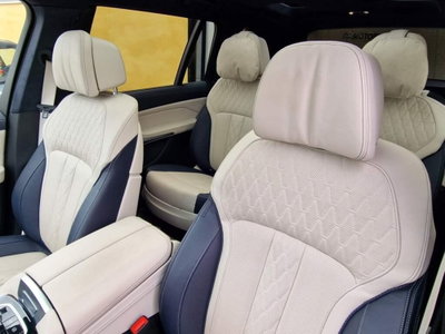 BMW X7 xDrive40d 48V (10)