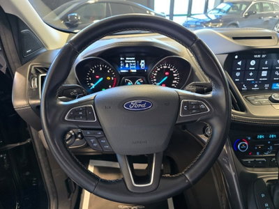 Ford Kuga 2.0 TDCI 150 CV S&S 4WD Powershift Vignale (13)
