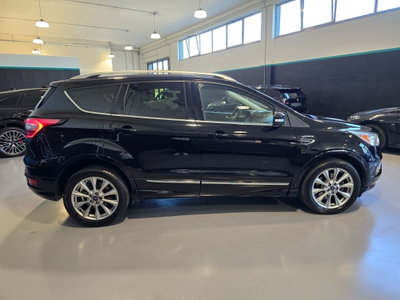 Ford Kuga 2.0 TDCI 150 CV S&S 4WD Powershift Vignale (6)