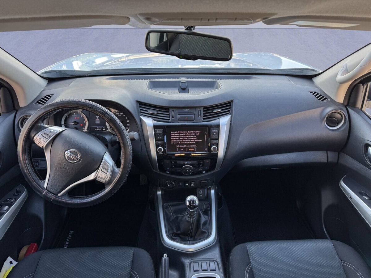 Nissan Navara 2.3 dCi 4WD Double Cab N-Connecta (13)