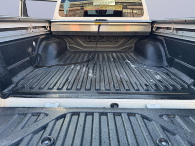 Nissan Navara 2.3 dCi 4WD Double Cab N-Connecta (16)