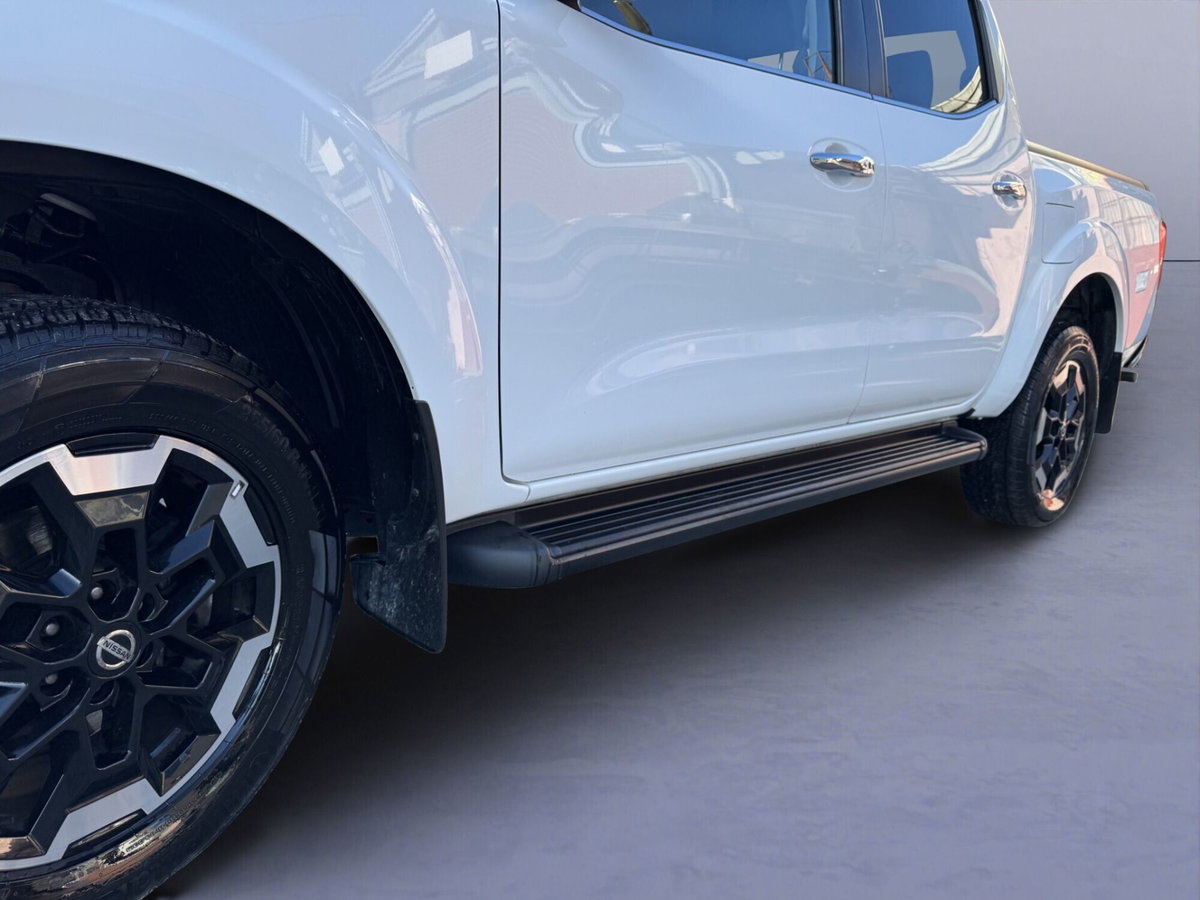 Nissan Navara 2.3 dCi 4WD Double Cab N-Connecta (19)
