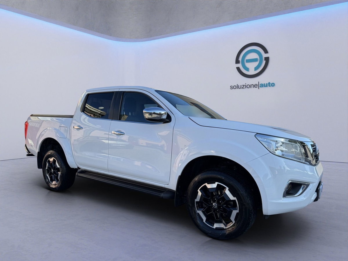 Nissan Navara 2.3 dCi 4WD Double Cab N-Connecta (8)