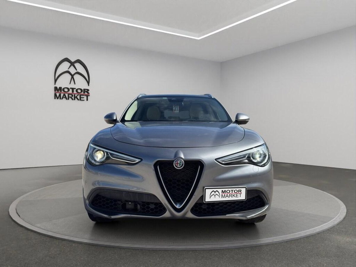 Alfa Romeo Stelvio Stelvio 2.0 Turbo 280 CV AT8 Q4 Ti (2)