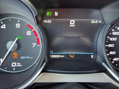 Alfa Romeo Stelvio Stelvio 2.0 Turbo 280 CV AT8 Q4 Ti (9)