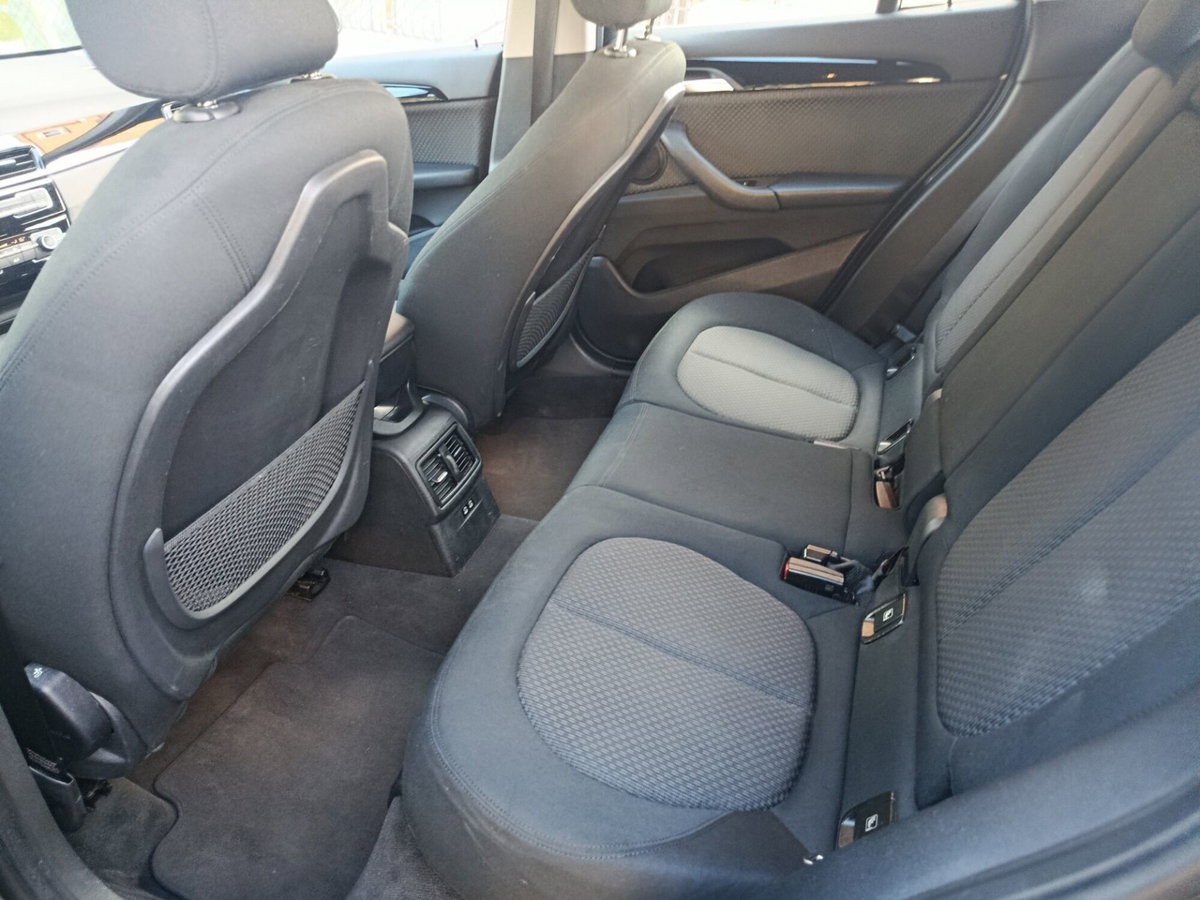 BMW X1 sDrive18d xLine Plus (16)