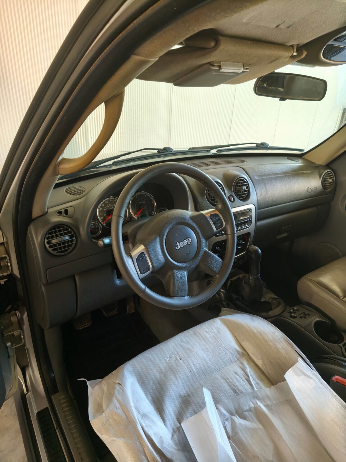 Jeep Cherokee 2.8 CRD Limited (15)