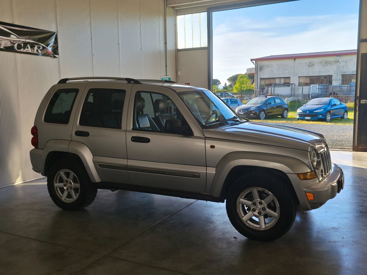 Jeep Cherokee 2.8 CRD Limited (5)