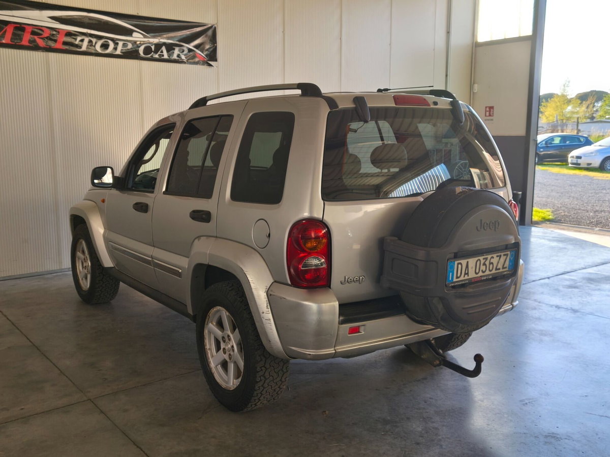 Jeep Cherokee 2.8 CRD Limited (9)