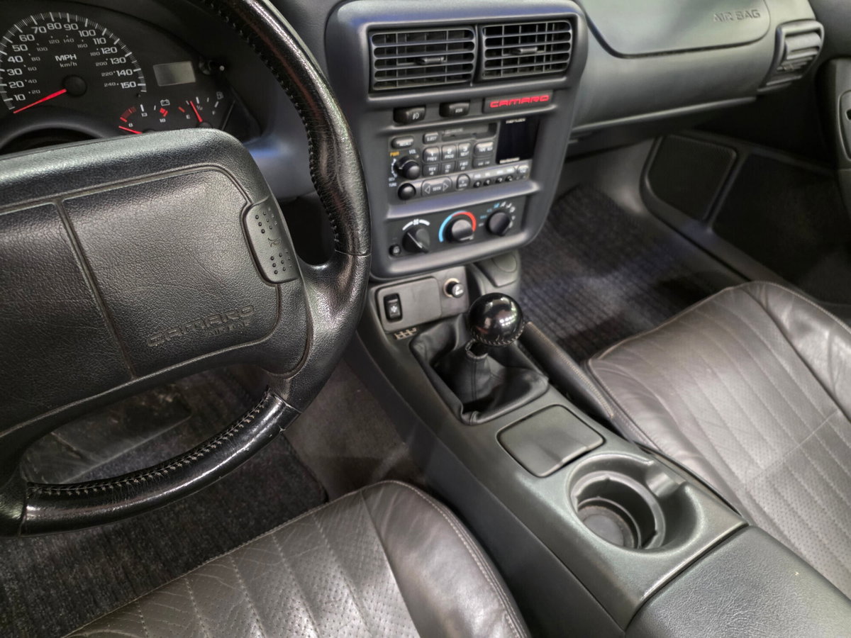 Chevrolet Camaro Cabrio 6.2L V8 Cabriolet (13)