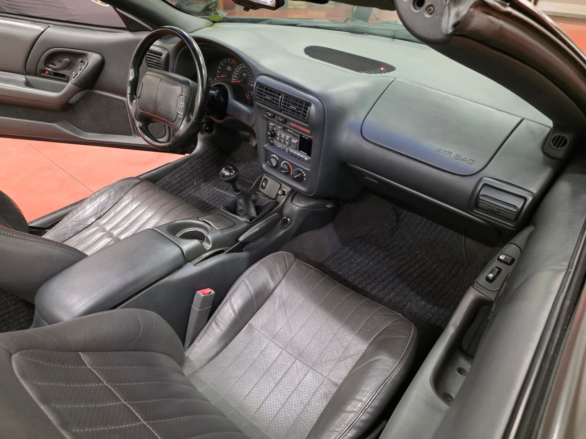 Chevrolet Camaro Cabrio 6.2L V8 Cabriolet (14)