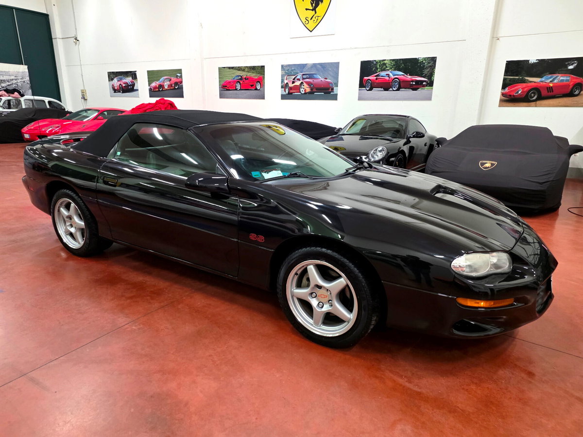 Chevrolet Camaro Cabrio 6.2L V8 Cabriolet (2)