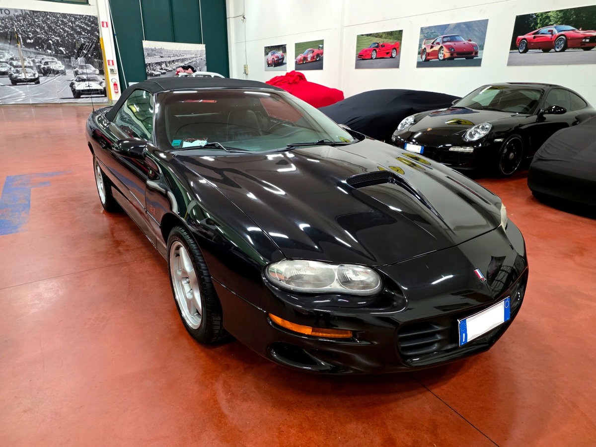 Chevrolet Camaro Cabrio 6.2L V8 Cabriolet (3)