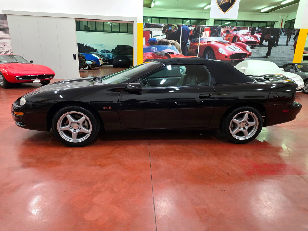 Chevrolet Camaro Cabrio 6.2L V8 Cabriolet (4)