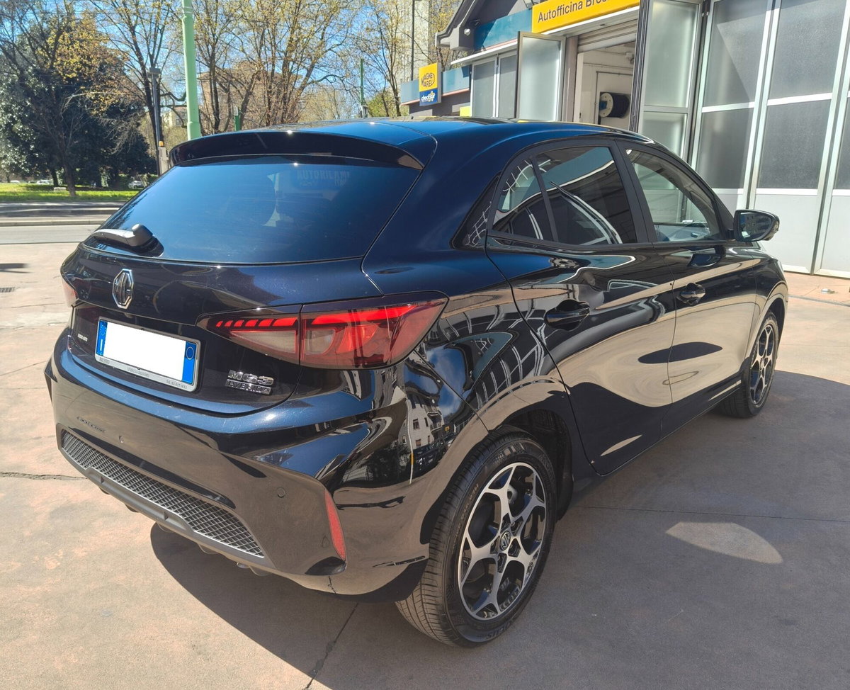 Mg MG3 1.5 hybrid+ Luxury auto (3)