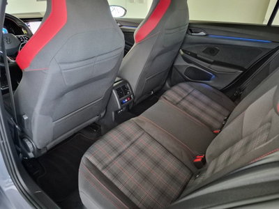 Volkswagen Golf 2.0 TSI GTI (13)