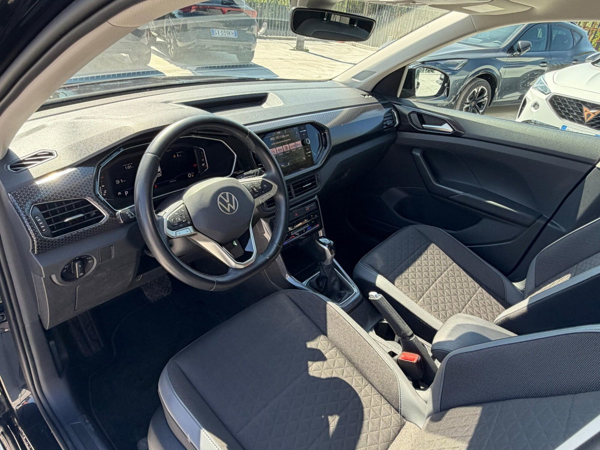 Volkswagen T-Cross 1.0 TSI 110 CV DSG Advanced (10)