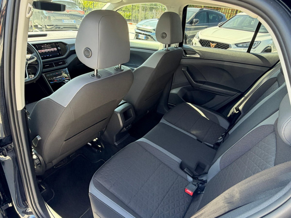 Volkswagen T-Cross 1.0 TSI 110 CV DSG Advanced (8)