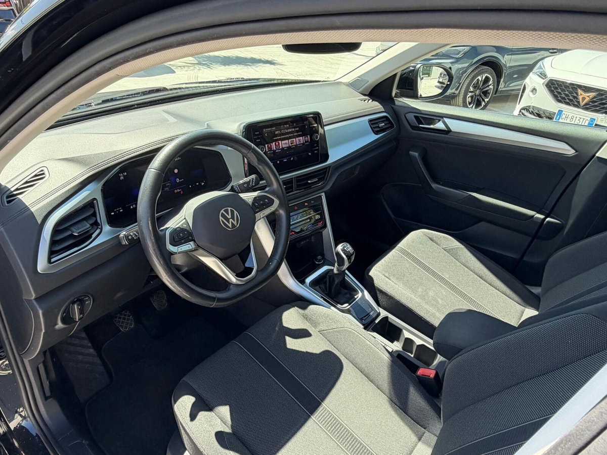 Volkswagen T-Roc 2.0 tdi Life 115cv (10)