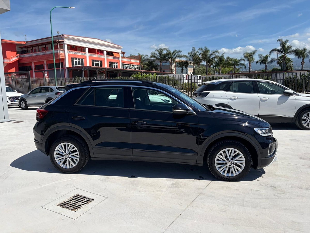 Volkswagen T-Roc 2.0 tdi Life 115cv (6)