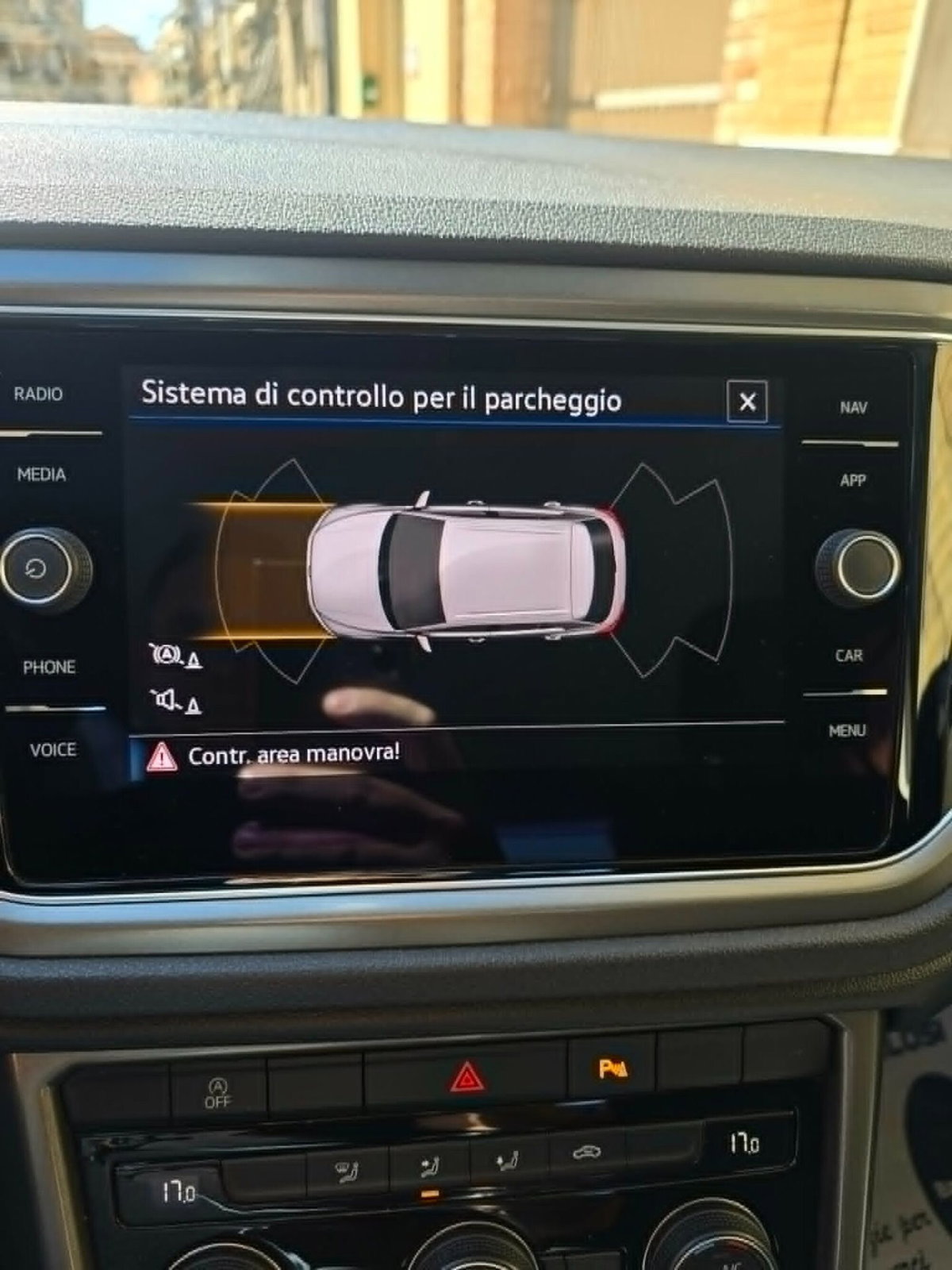Volkswagen T-Roc 1.0 TSI Style BlueMotion Technology (9)