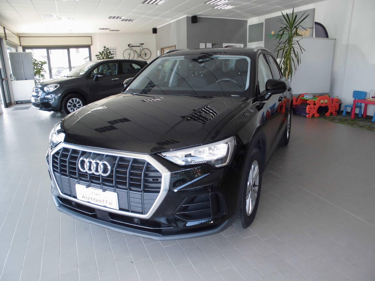 Audi Q3 35 TDI quattro S tronic Business Advanced