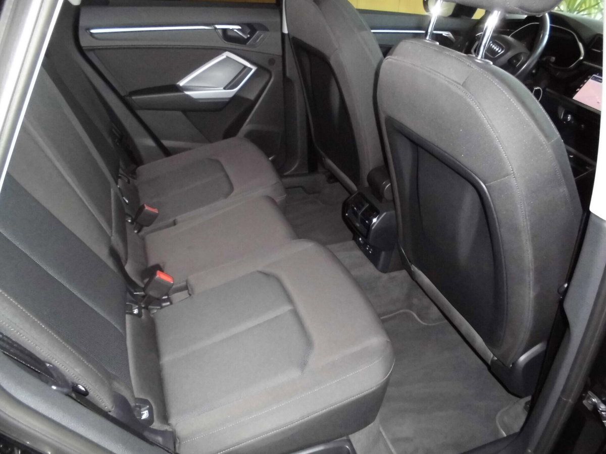 Audi Q3 35 TDI quattro S tronic Business Advanced (10)
