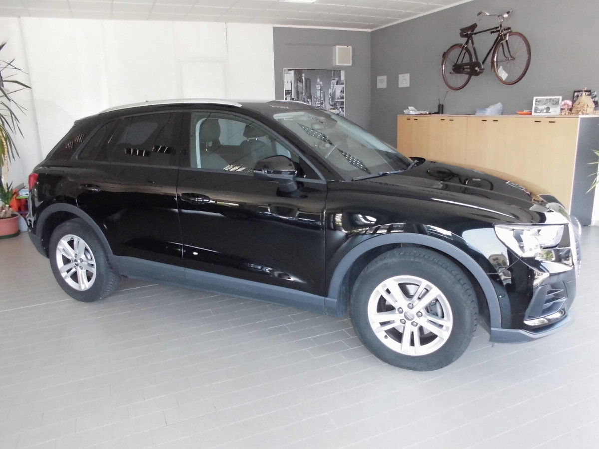 Audi Q3 35 TDI quattro S tronic Business Advanced (3)