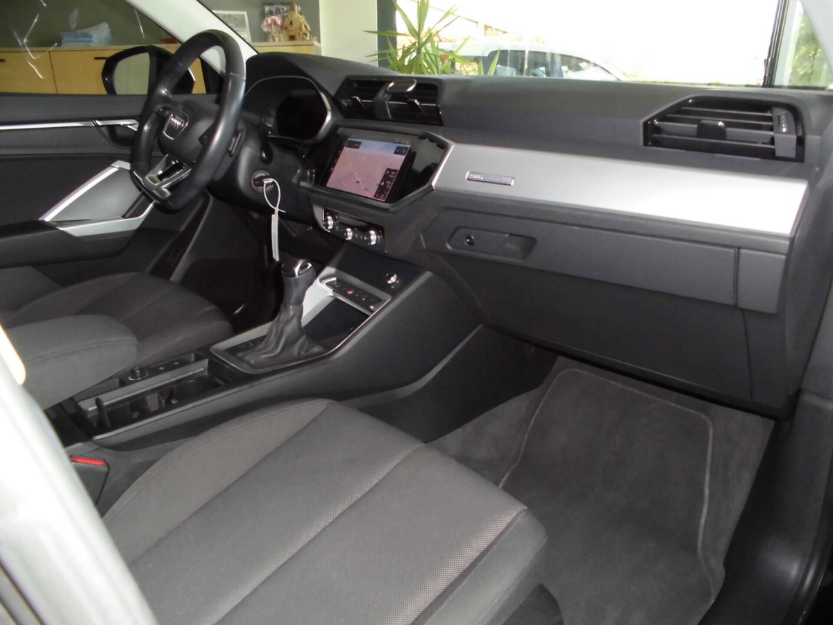 Audi Q3 35 TDI quattro S tronic Business Advanced (9)