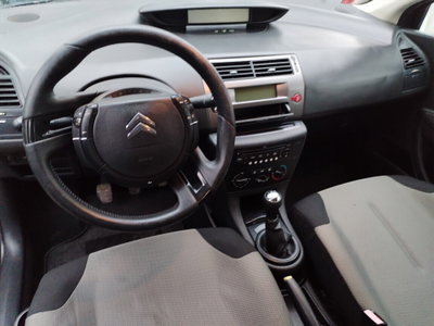 Citroen C4 1.4 16V (15)