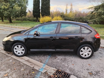 Citroen C4 1.4 16V (2)